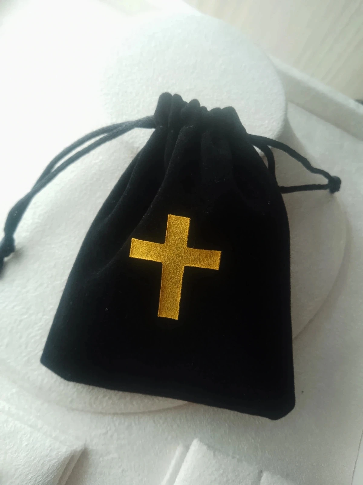 Halskettingen met medaillon van de Heilige Maagd Maria in verguld roestvrij staal – photo 5